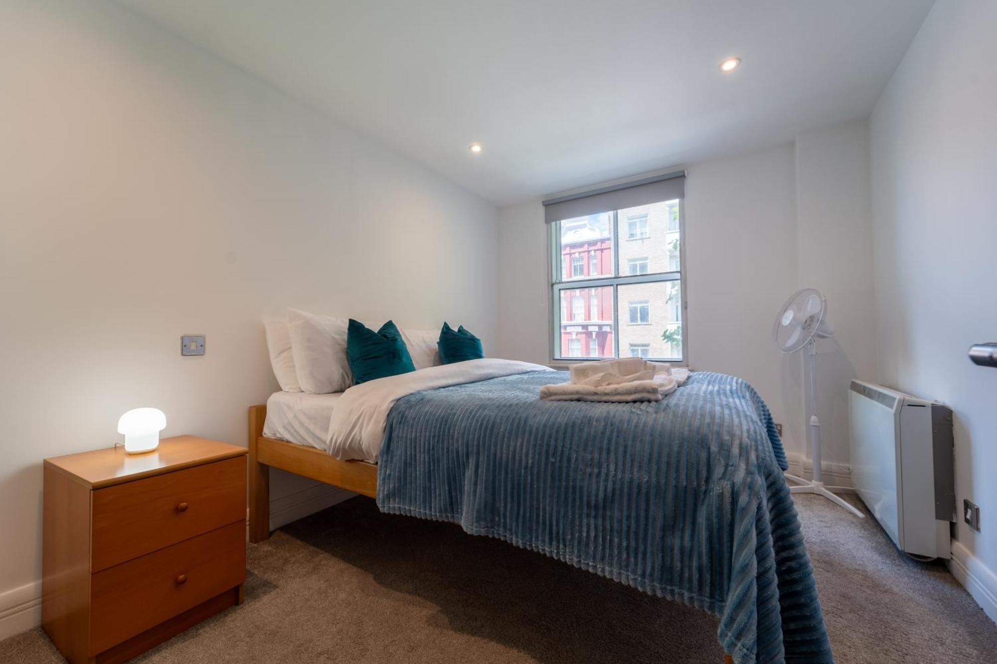 2br Flat With Parking In London